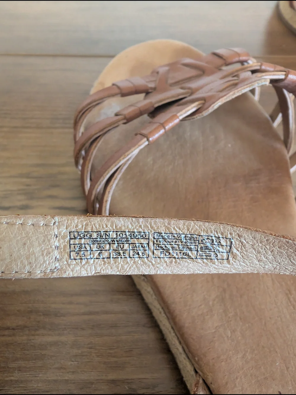 Ugg Women's Brown Woven Leather Sandals
